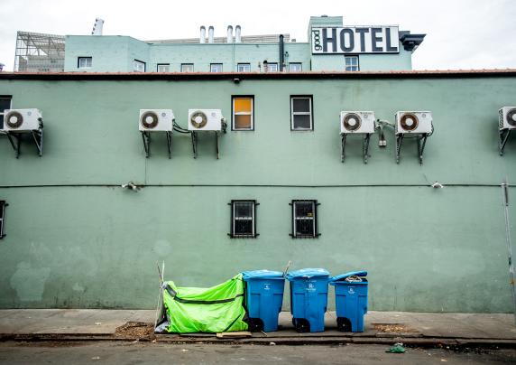UCSF_20181001_HomelessCamps_027a.jpg